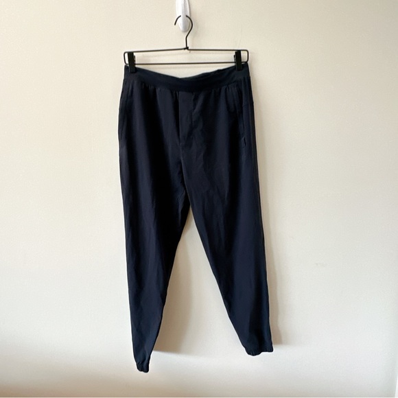Lululemon Surge Joggers Size M
